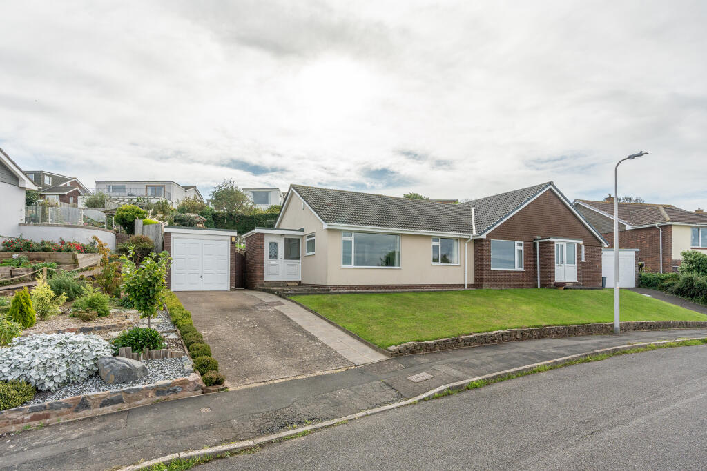2 bedroom bungalow for sale in Newhaven Road, Portishead, BS20