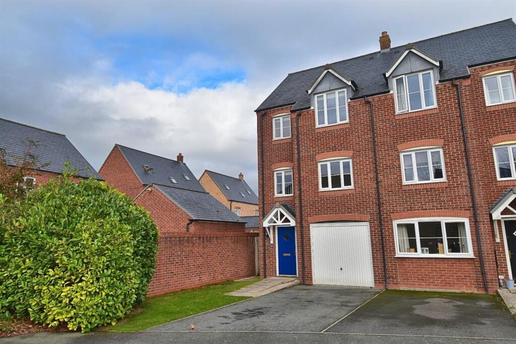 Main image of property: Stryd Y Barcud, Glasdir, Ruthin