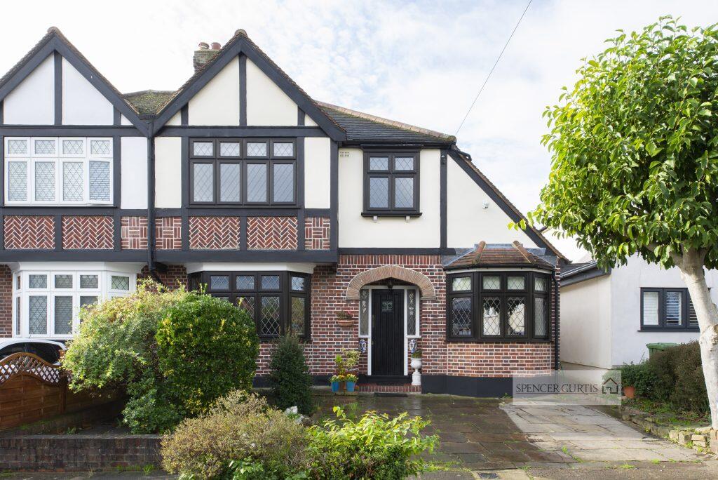 Main image of property: Roslyn Gardens, Romford, Essex, RM2