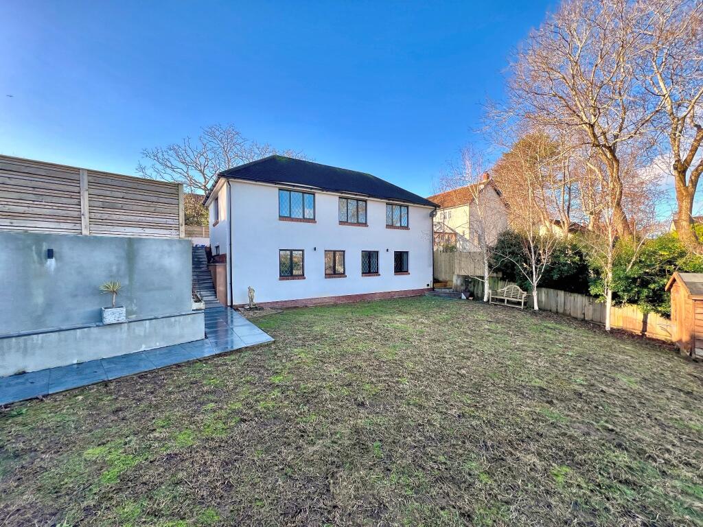 3 bedroom detached house for sale in Cranford Avenue, Exmouth, EX8