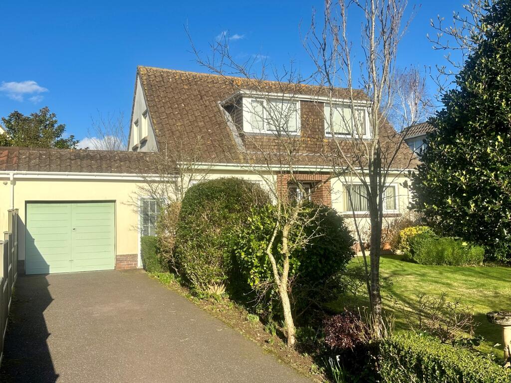 3 bedroom link detached house for sale in Trefusis Way, East Budleigh, EX9