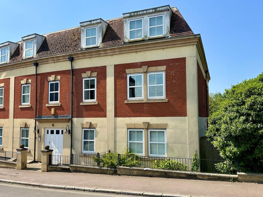 2 bedroom apartment for sale in Cranford Avenue, Exmouth, EX8