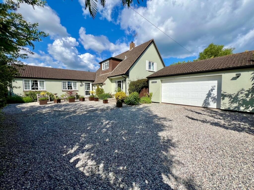 5 bedroom detached house for sale in Oak Hill, East Budleigh, Budleigh