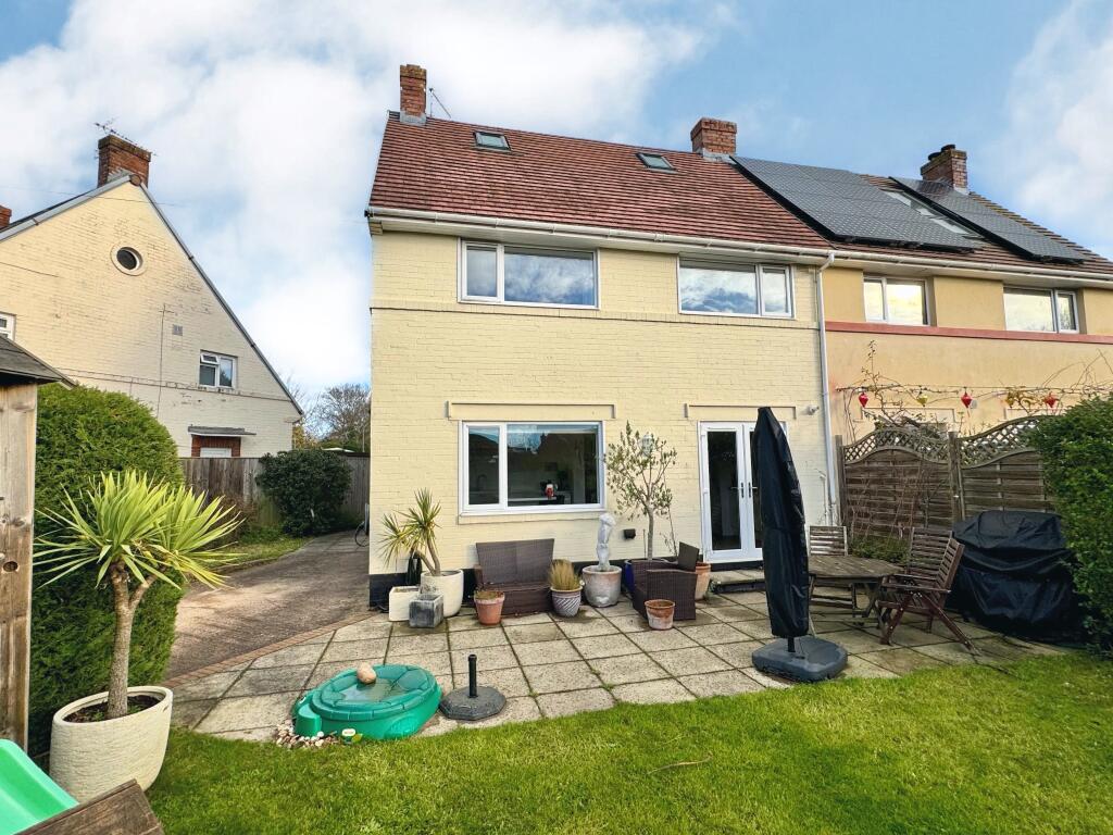 Main image of property: Topsham, Exeter
