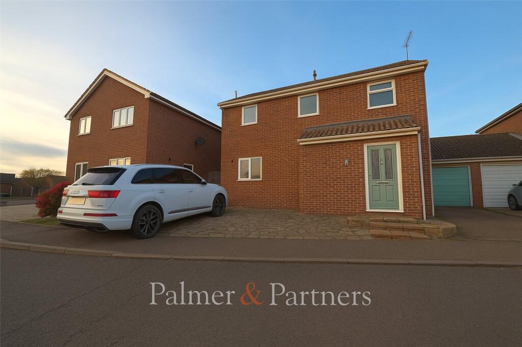 Main image of property: Purley Way, Clacton-on-Sea, Essex, CO16