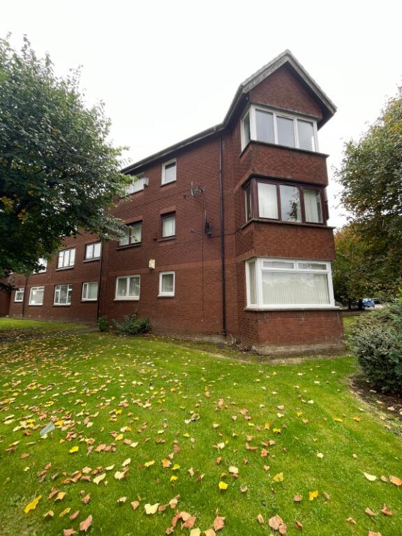 Main image of property: Main Street, Bridgeton, Glasgow, G40