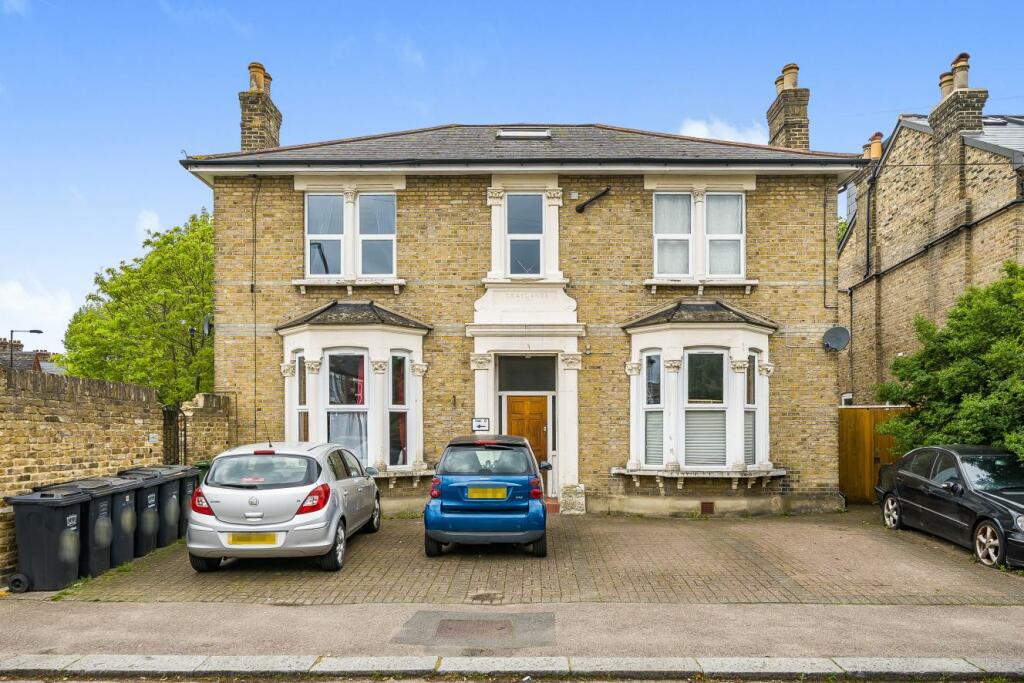 1 bedroom flat for sale in Blythe Vale, Catford, SE6