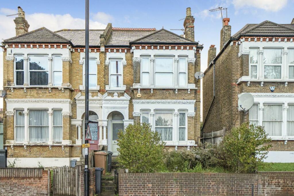 2 bedroom flat for sale in Catford Hill, Catford, SE6