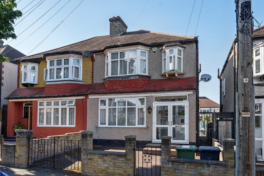 Main image of property: Winsford Road, London, SE6