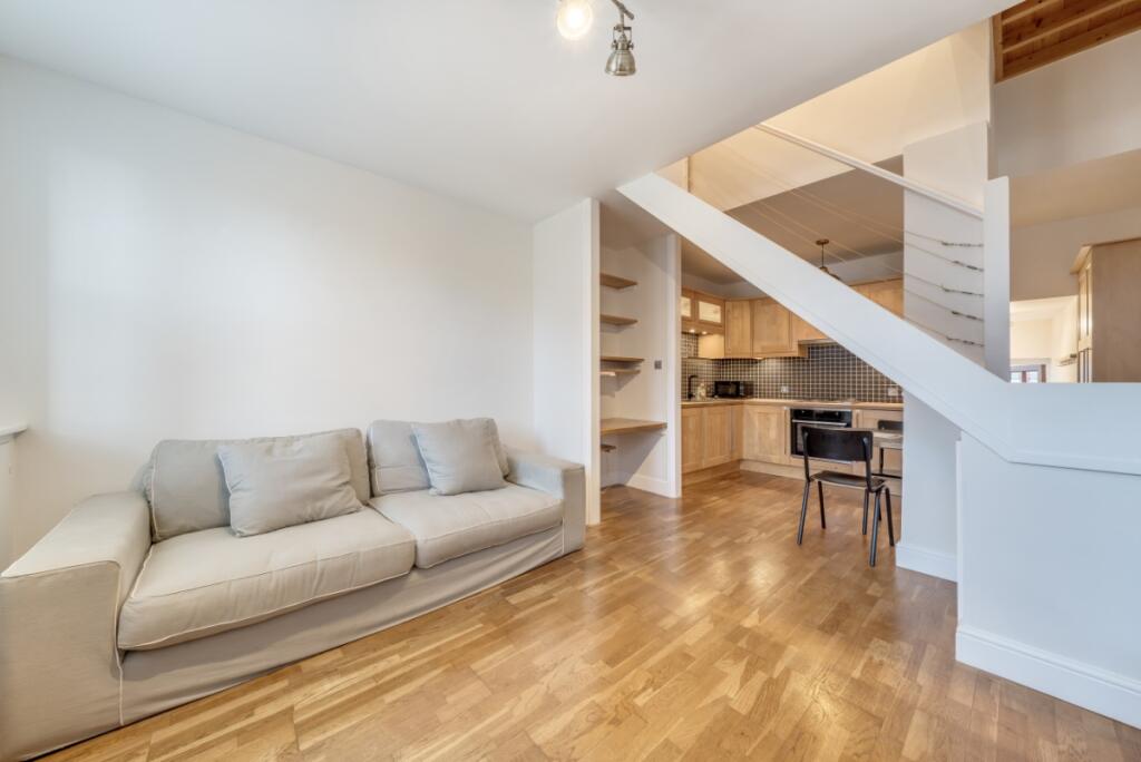 Main image of property: Wellmeadow Road, London, SE6