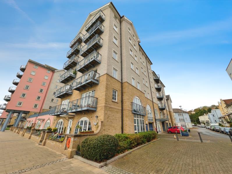 Main image of property: Waters Edge - Portishead Marina