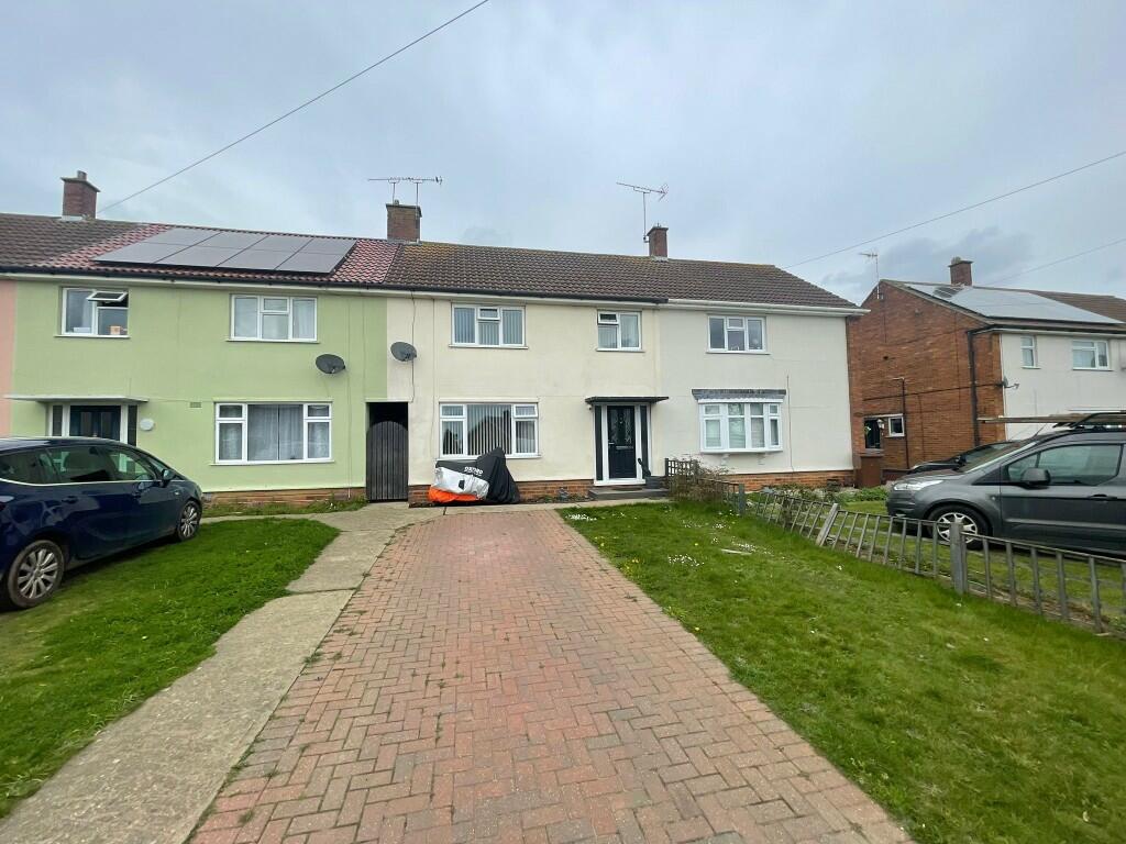 3 bedroom terraced house for rent in Hawthorn Drive, Ipswich, Suffolk, IP2
