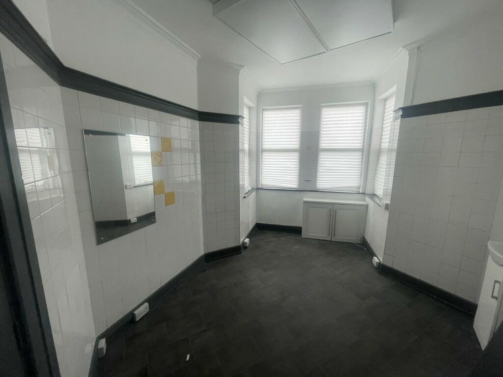 Additional property image - West Avenue, Clacton-On-Sea, Essex, CO15