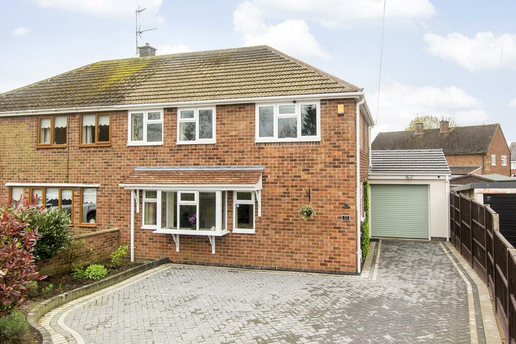 3 bedroom semidetached house for sale in Ferrers Road, Lutterworth, LE17