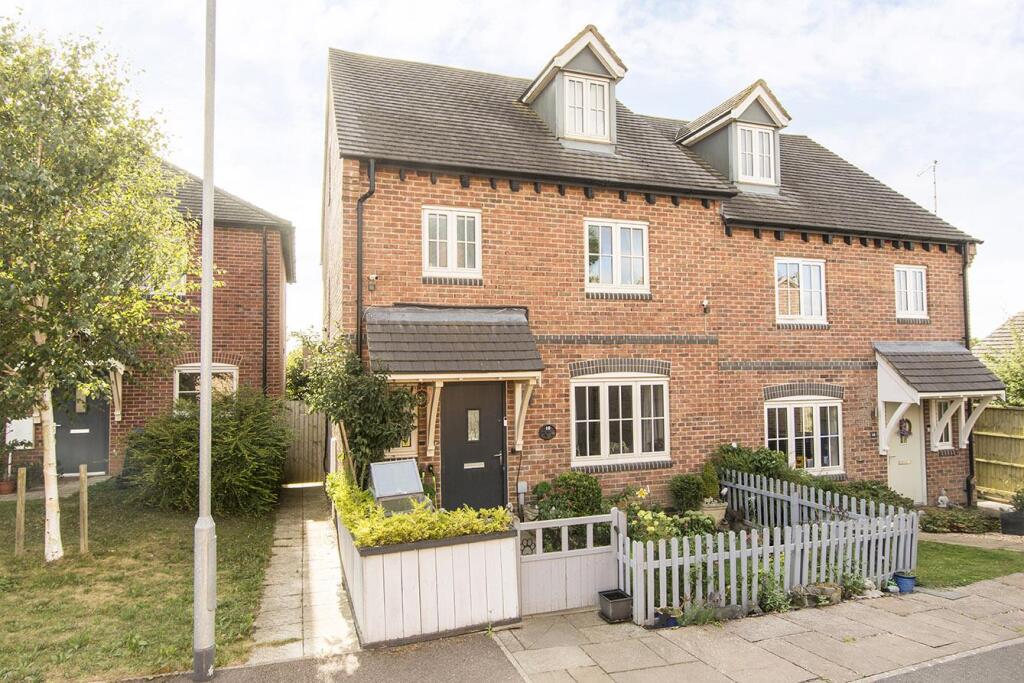Main image of property: Roundhouse Close, Welford