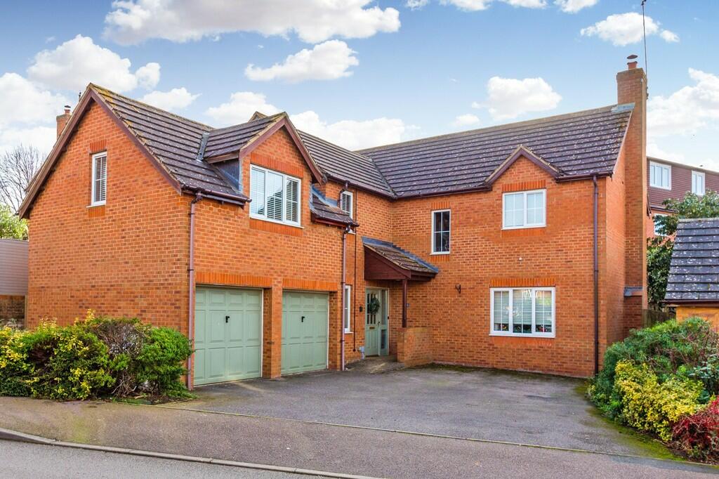 4 bedroom detached house for sale in Grasmere Way, Higham Ferrers, NN10