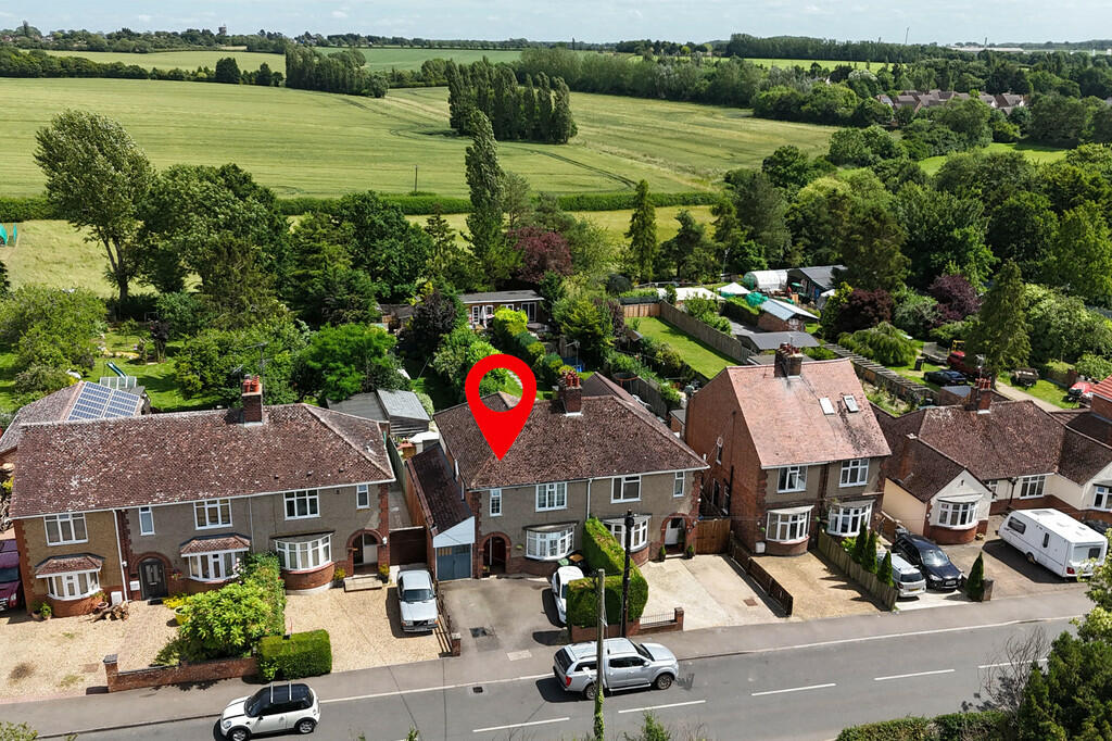 3 bedroom semidetached house for sale in Rushden Road, Wymington, NN10