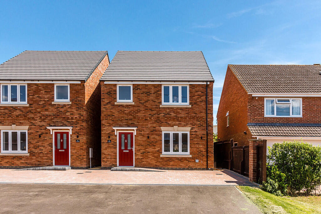 Main image of property: The Hedges, Rushden
