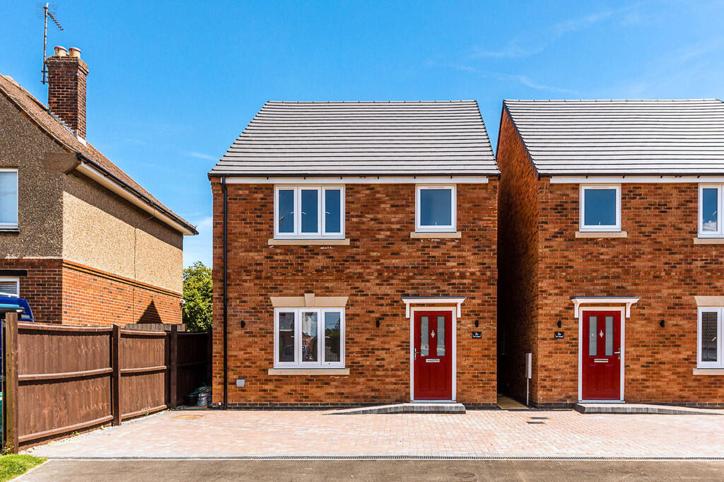 Main image of property: The Hedges, Rushden