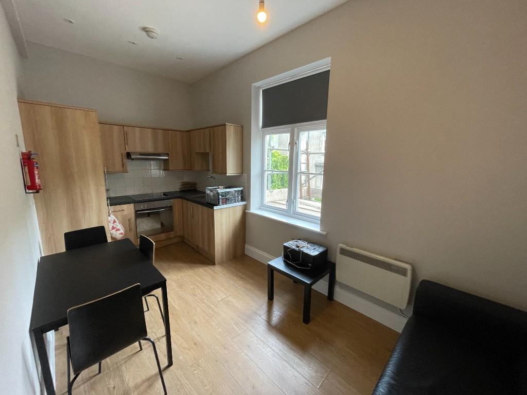 Additional property image - Eaton Crescent, Bristol, BS8
