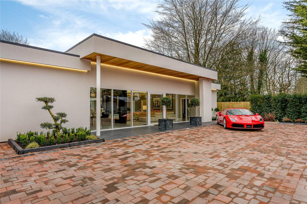 Main image of property: Kirklake Road, Formby, Liverpool, Merseyside, L37