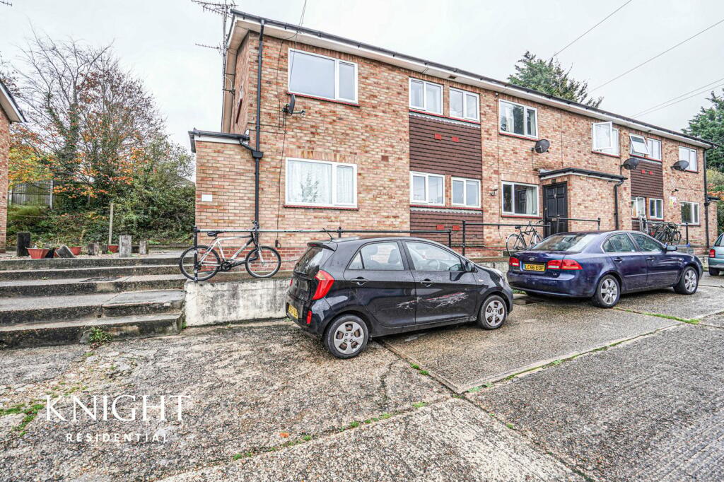 1 bedroom ground floor flat for sale in Greenstead Road, Colchester, CO1