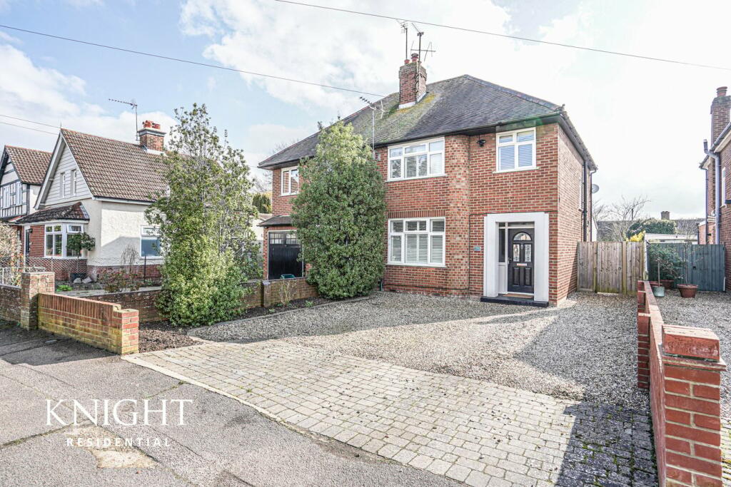 3 bedroom semidetached house for sale in Shrub End Road, Colchester, CO3