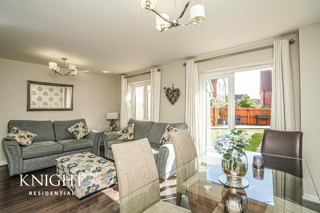 Additional property image - Magpie Chase, Stanway, Colchester, CO3