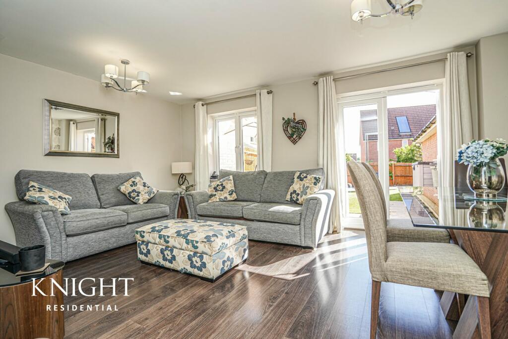 Additional property image - Magpie Chase, Stanway, Colchester, CO3