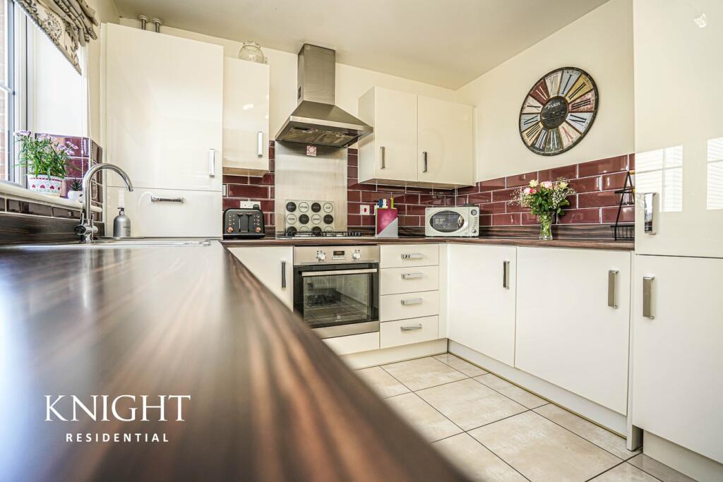 Additional property image - Magpie Chase, Stanway, Colchester, CO3