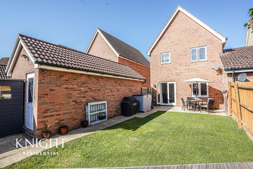 Additional property image - Magpie Chase, Stanway, Colchester, CO3