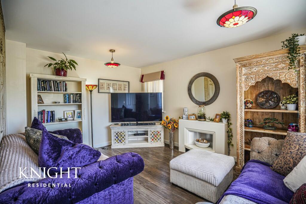 Additional property image - Magpie Chase, Stanway, Colchester, CO3