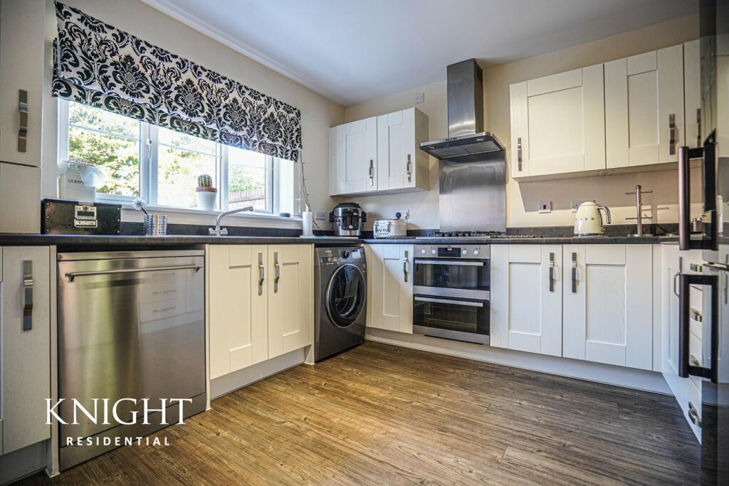 Additional property image - Magpie Chase, Stanway, Colchester, CO3