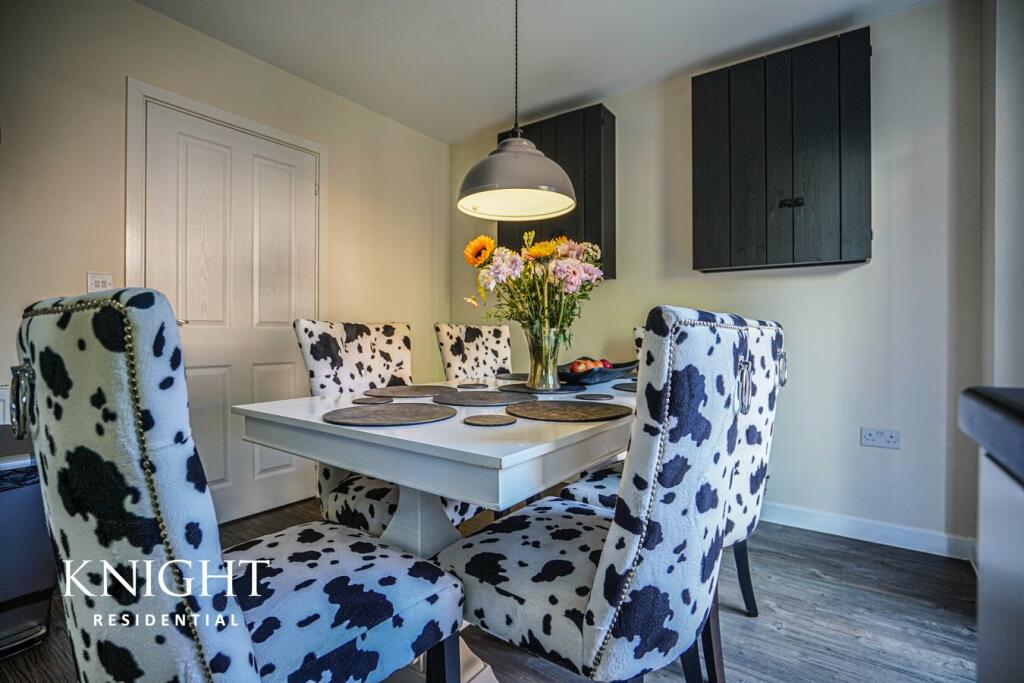 Additional property image - Magpie Chase, Stanway, Colchester, CO3