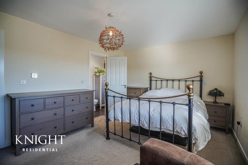 Additional property image - Magpie Chase, Stanway, Colchester, CO3