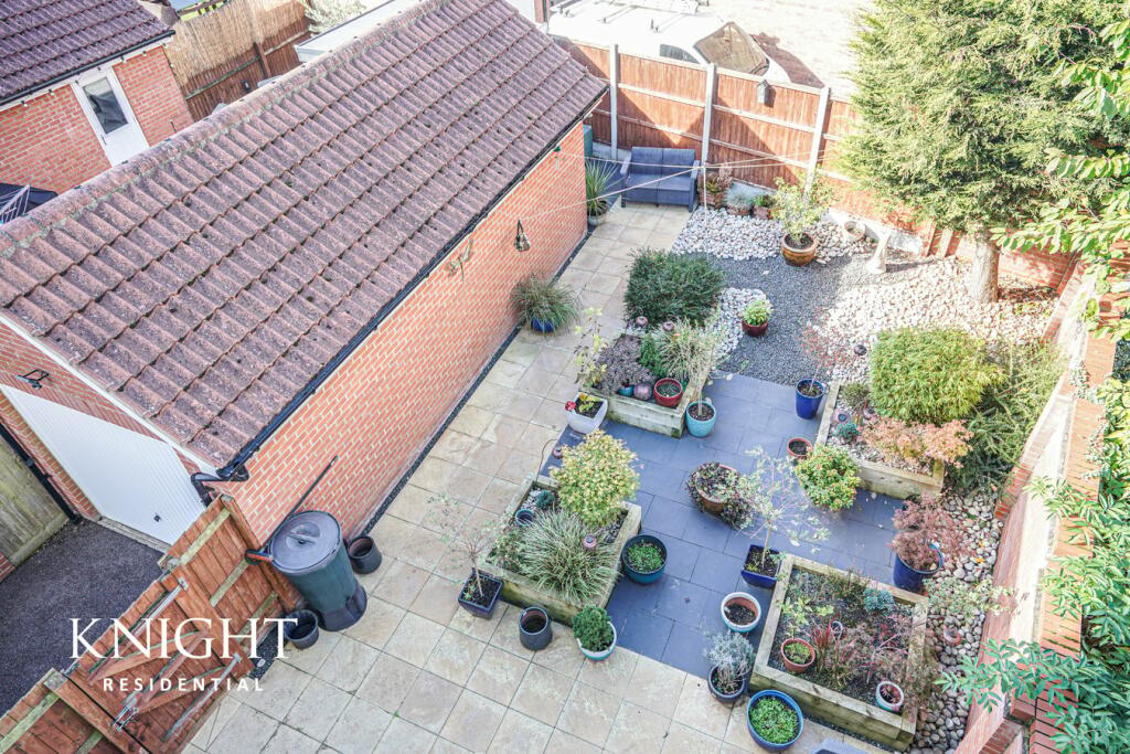 Additional property image - Magpie Chase, Stanway, Colchester, CO3