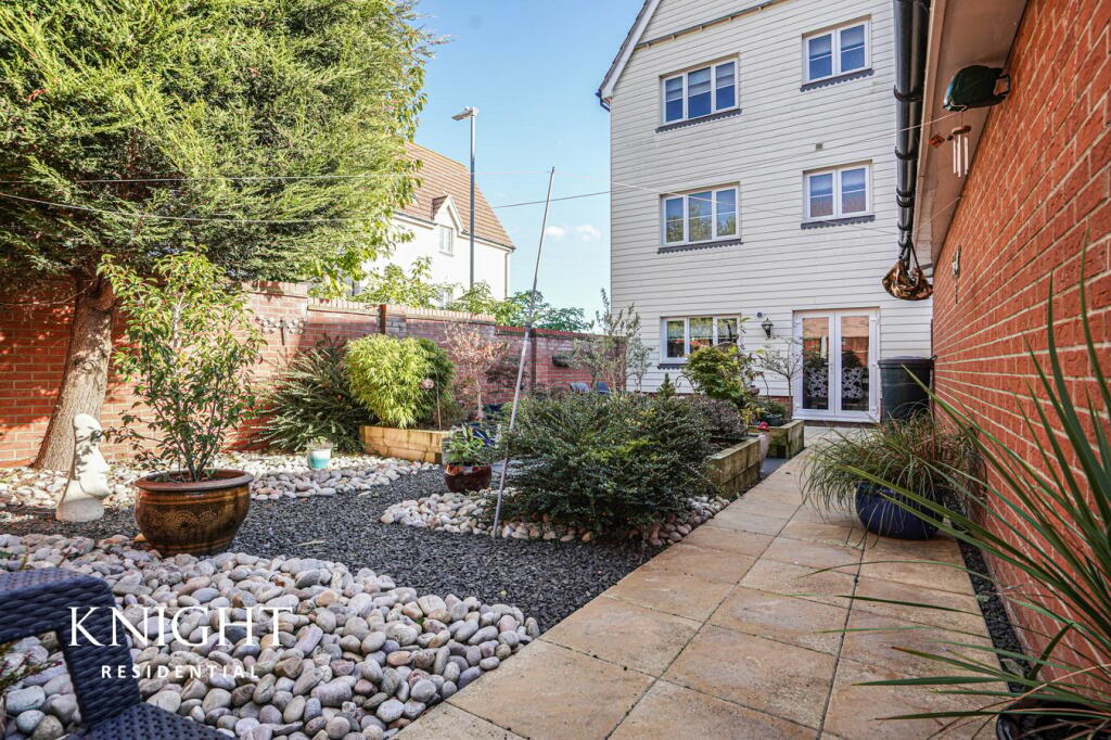 Additional property image - Magpie Chase, Stanway, Colchester, CO3