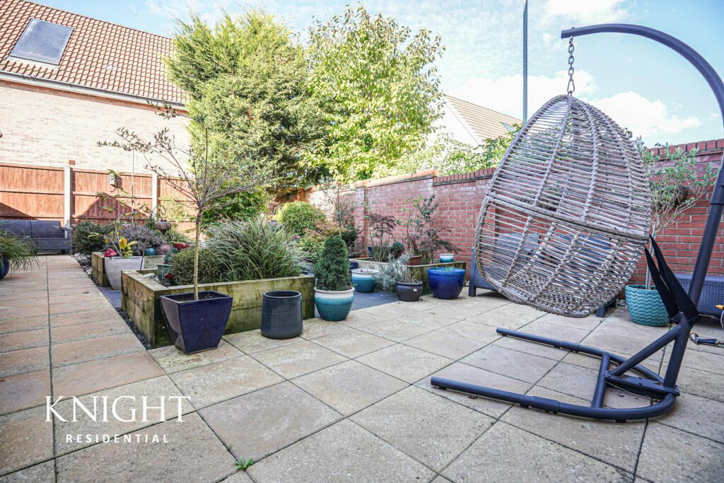Additional property image - Magpie Chase, Stanway, Colchester, CO3