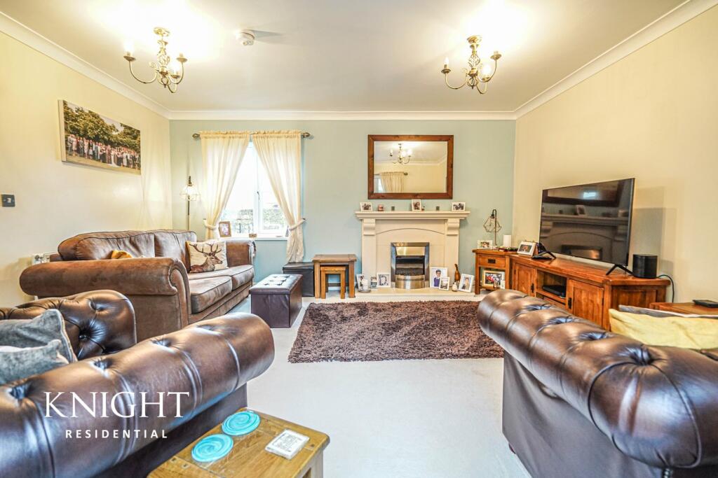 Additional image 2 of Walnut Drive, Mile End, Colchester, CO4