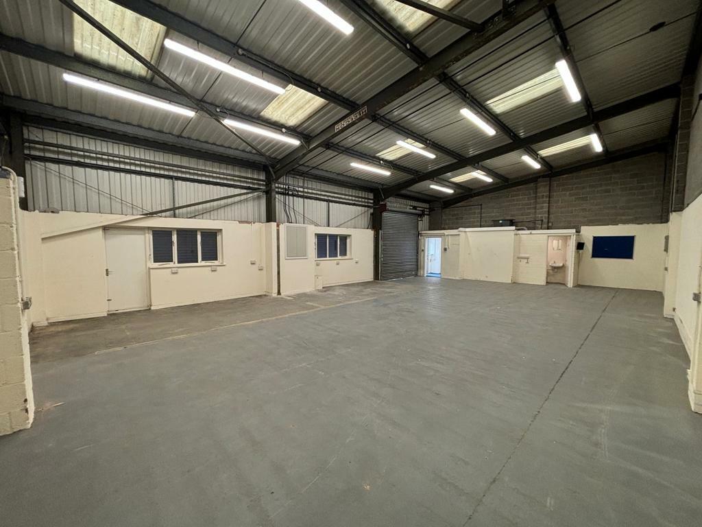 Main image of property: Unit B3 Ivinghoe Business Centre, Blackburn Road, Houghton Regis, Dunstable, LU5