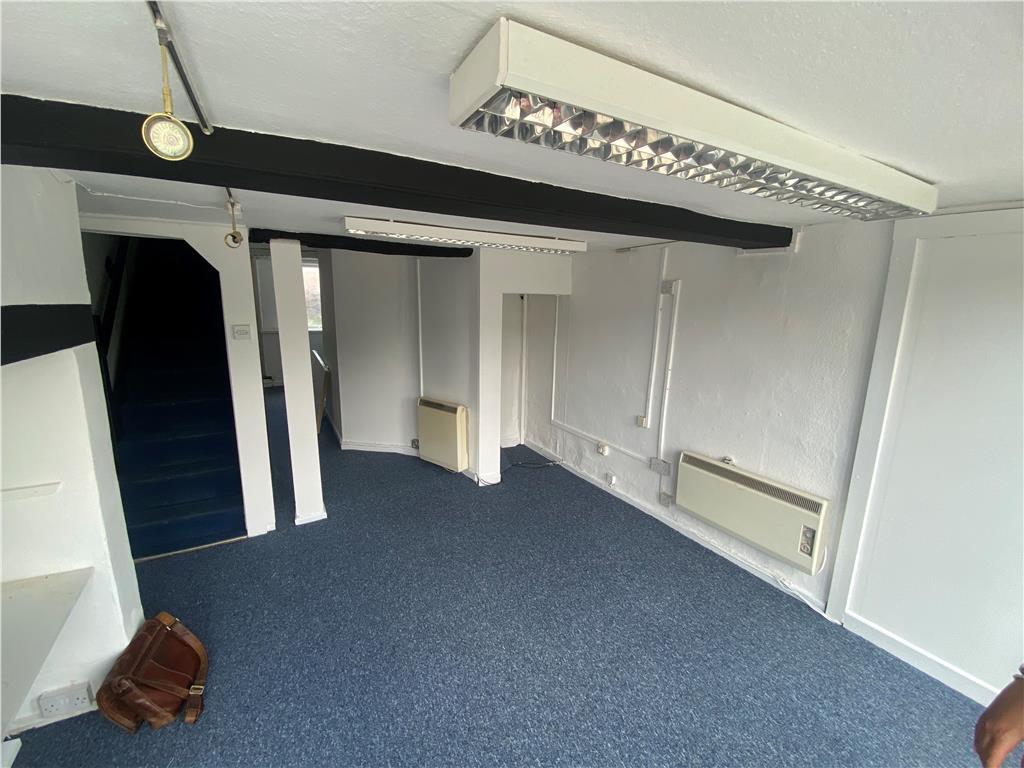 Main image of property: Squires Place, 4 High Street, Toddington, Dunstable, Bedfordshire, LU5