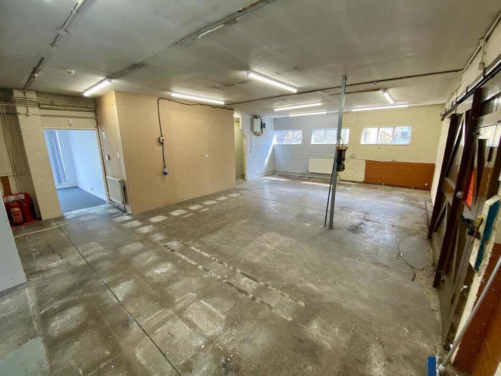 Main image of property: 184-190 Park Street, Luton, Bedfordshire, LU1