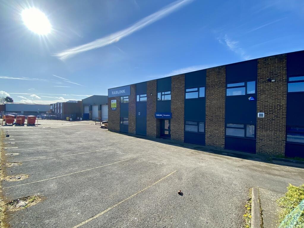 Main image of property: Unit 4 Sedgwick Road, Luton, Bedfordshire, LU4