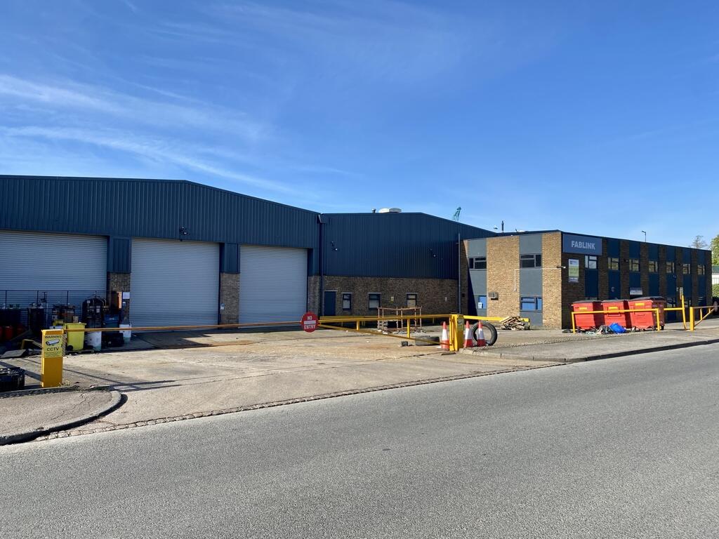 Main image of property: Unit 4 Sedgwick Road, Luton, Bedfordshire, LU4