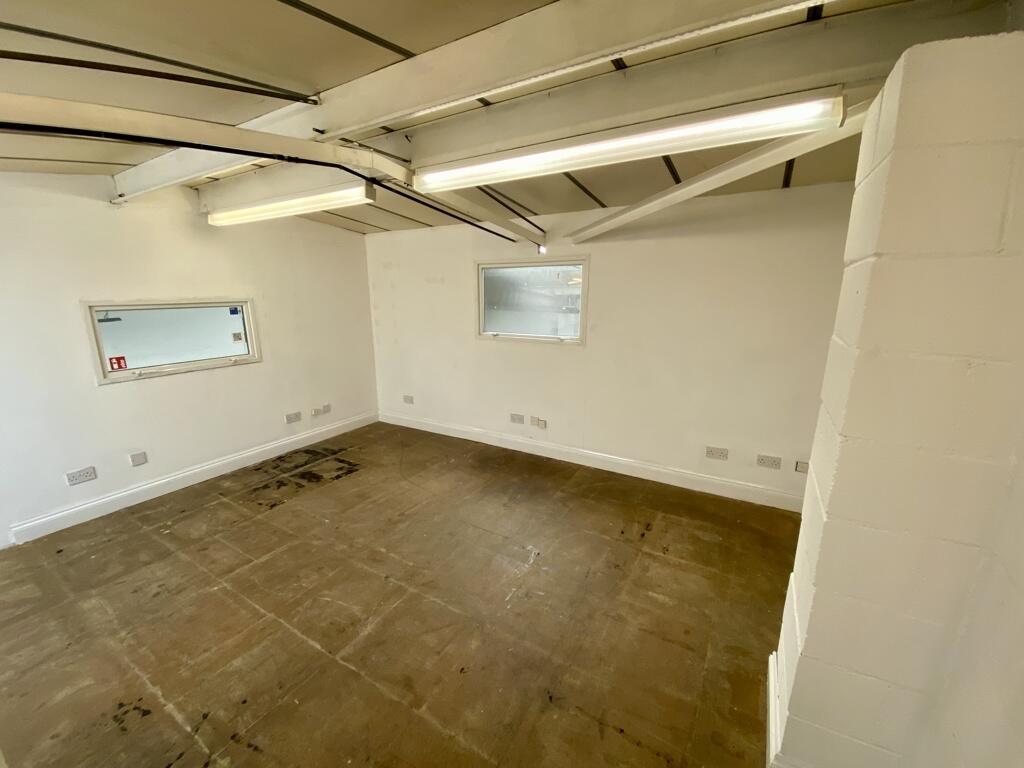 Main image of property: Unit 5 Greenwood Court, Ramridge Road, Luton, LU2
