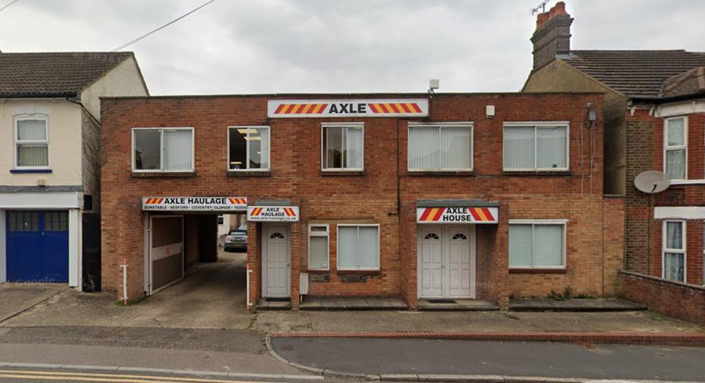 Main image of property: 72-76 Union Street, Dunstable, Bedfordshire, LU6