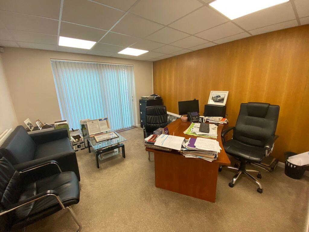 Main image of property: 72-76 Union Street, Dunstable, Bedfordshire, LU6