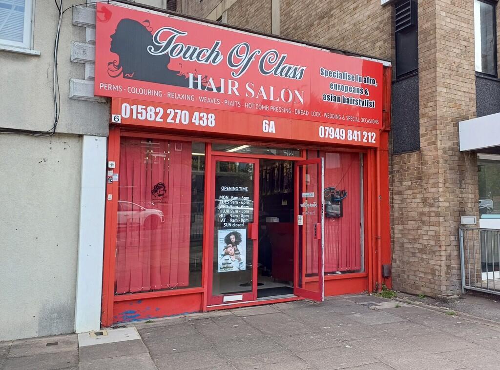 Main image of property: 6a Dunstable Road, Luton, Bedfordshire, LU1
