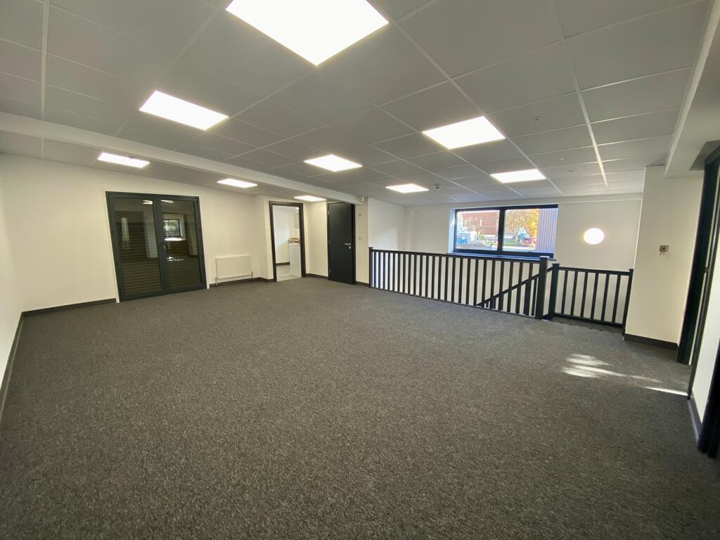 Main image of property: 1 Cemetery Road, Dunstable, Bedfordshire