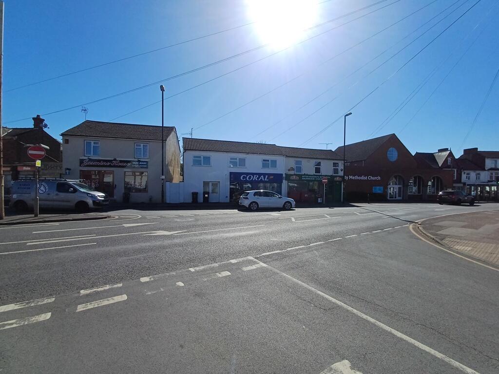 Main image of property: 84-86 North Street, Leighton Buzzard, Bedfordshire, LU7 1ES